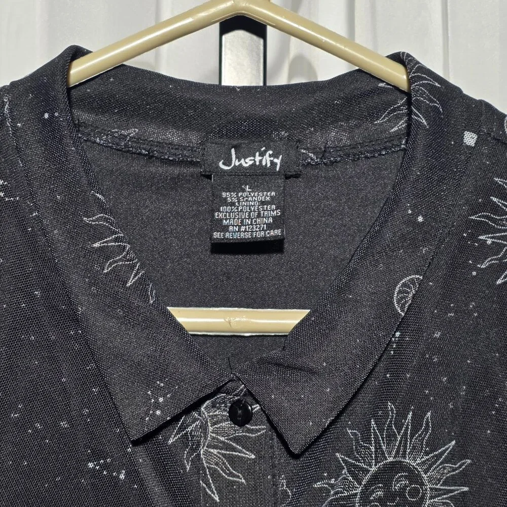 Justify - Picture 5 of 7